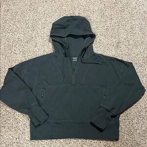 Old Navy Active Dynamic Fleece in dark ivy